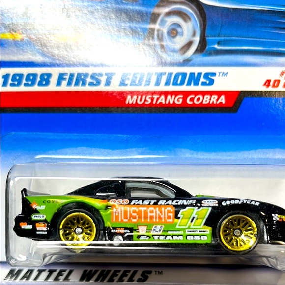 1998 Mustang Cobra Hotwheels Mattel - Black and Green - Picture 1 of 6